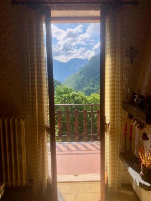 Appartamento Panoramico Casa Gerro Averara Bagian luar foto