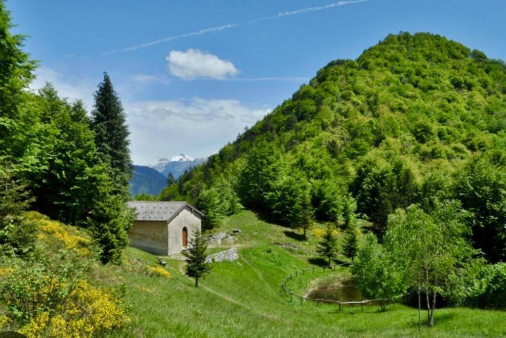 Appartamento Panoramico Casa Gerro Averara Bagian luar foto