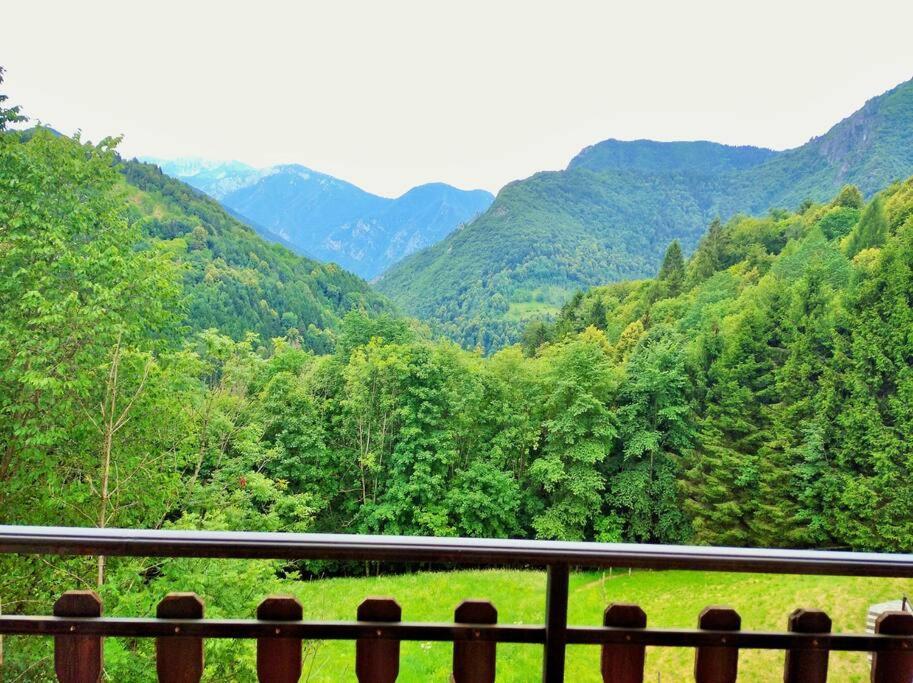 Appartamento Panoramico Casa Gerro Averara Bagian luar foto